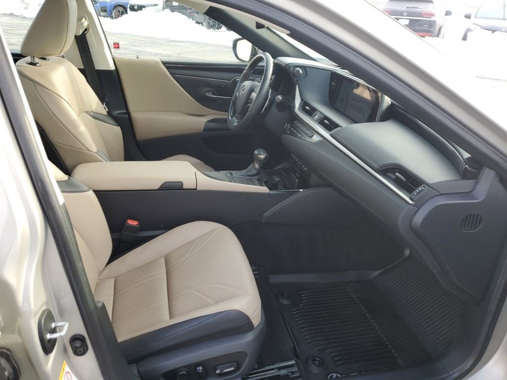 Used 2019 Lexus ES 350 Luxury image 32