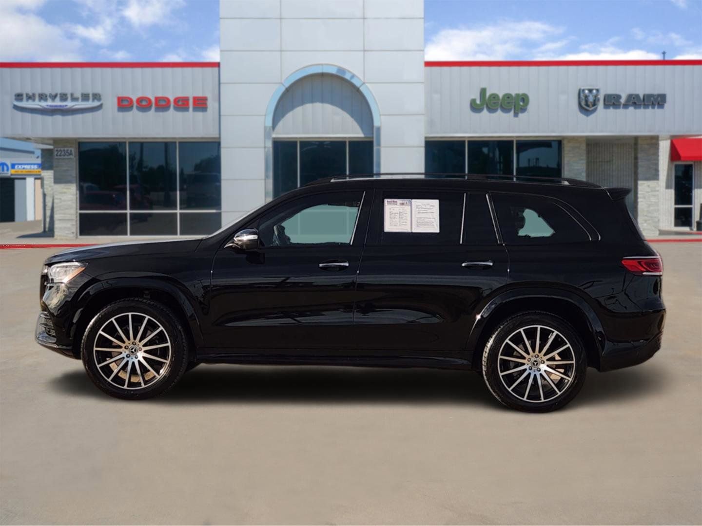 Used 2023 Mercedes-Benz GLS 450 GLS 450 image 3