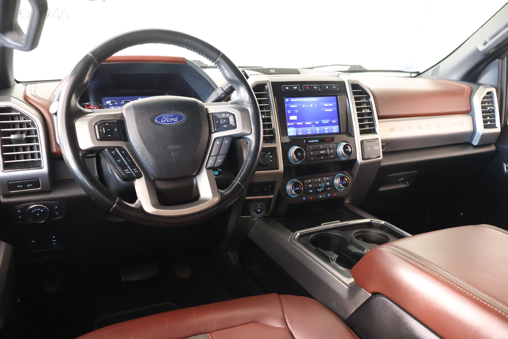 Used 2020 Ford F250 Platinum w/ FX4 Off-Road Package AWD/4WD image 2