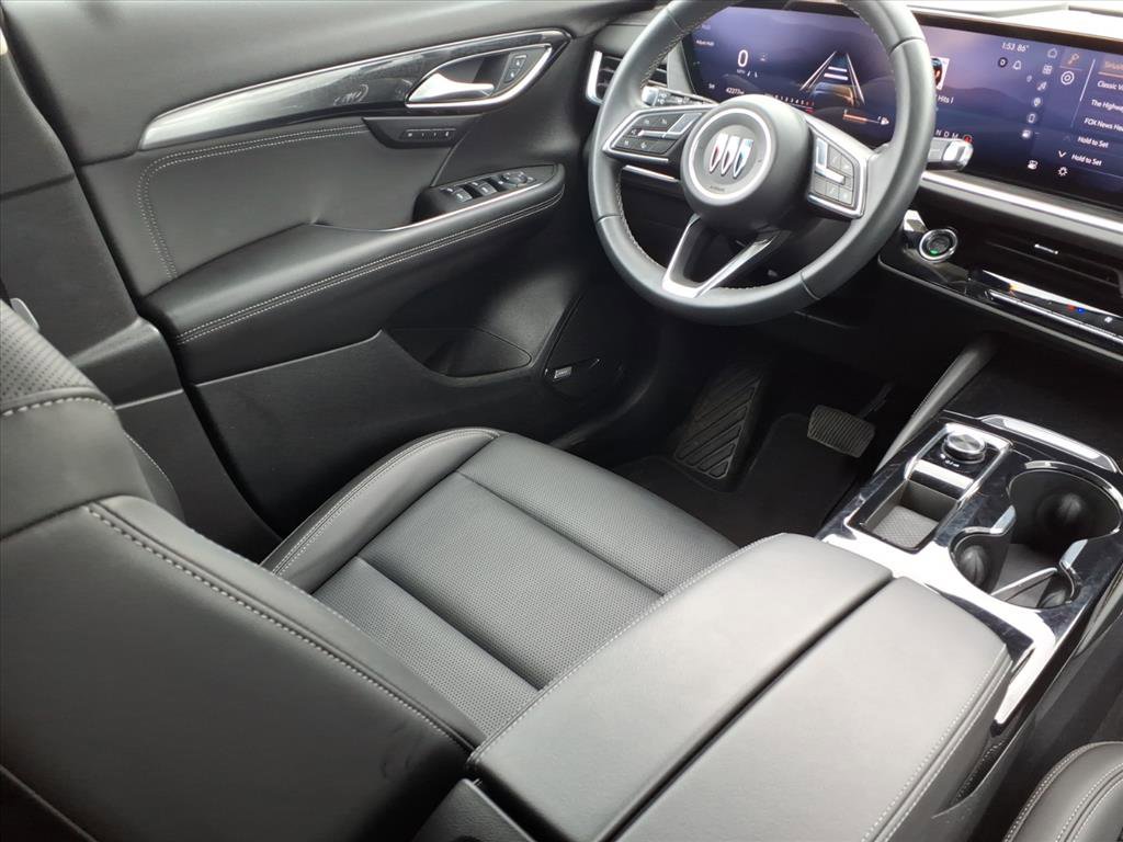 Used 2024 Buick Envision Preferred AWD/4WD image 16