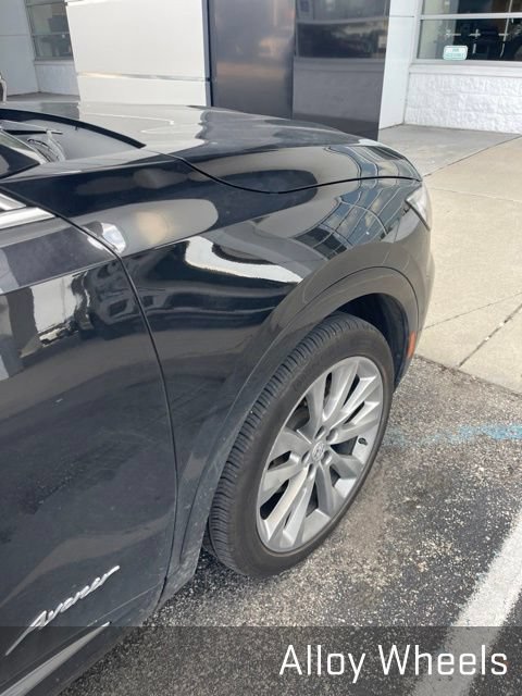Used 2023 Buick Envision Avenir AWD/4WD image 11