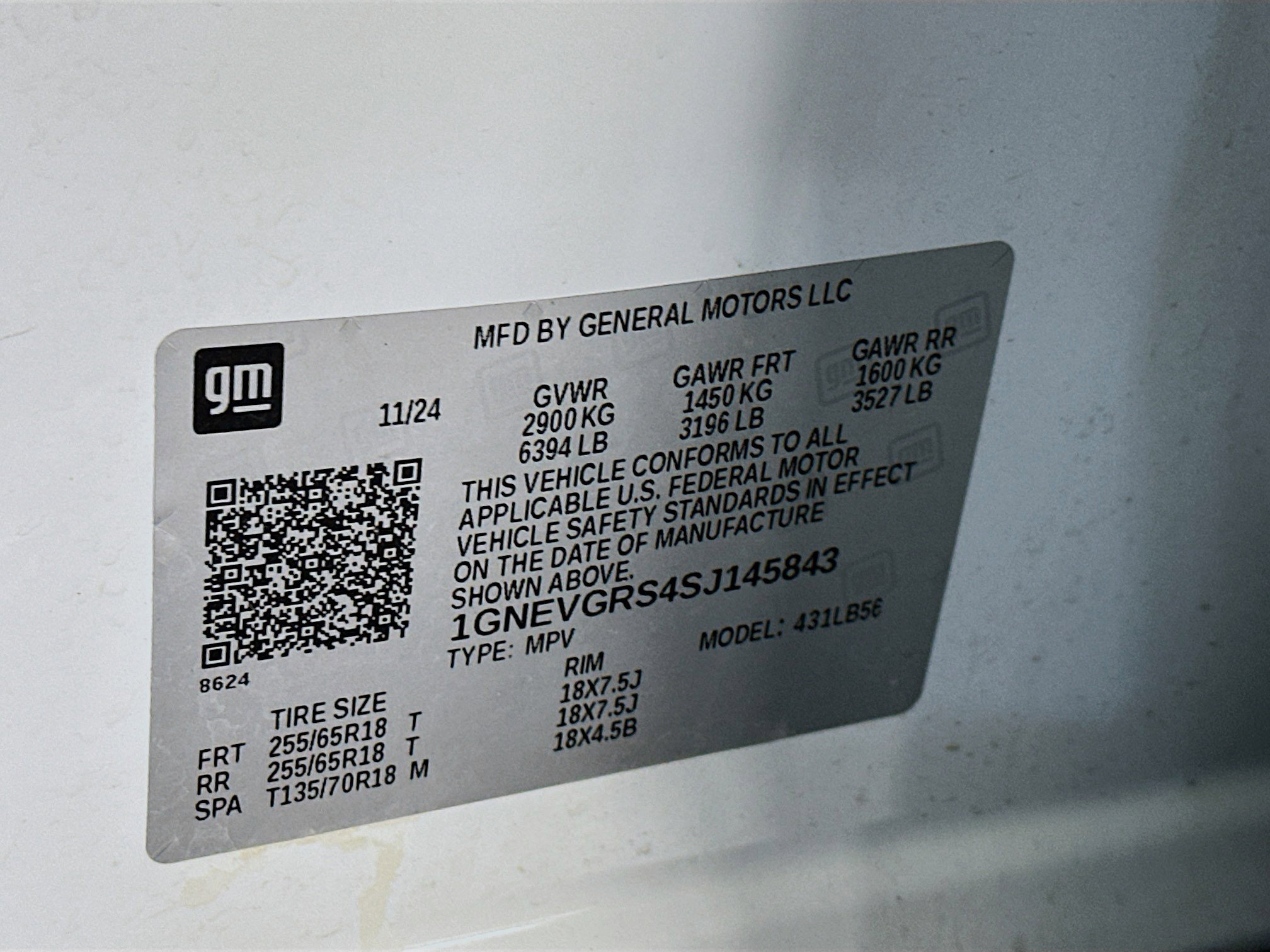 Used 2025 Chevrolet Traverse LT image 12