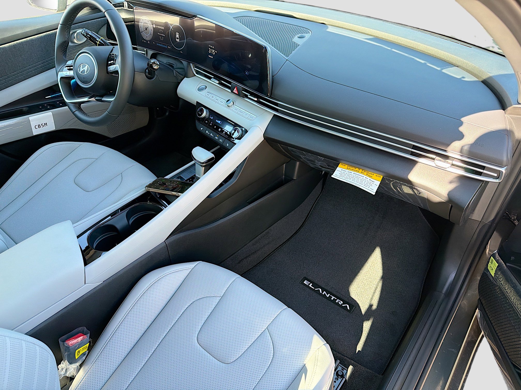 New 2026 Hyundai Elantra Limited image 14