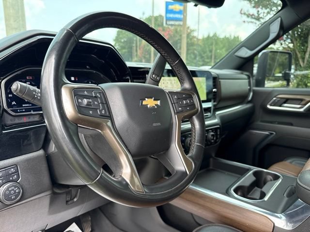 Used 2024 Chevrolet Silverado 2500 High Country w/ Technology Package AWD/4WD image 32