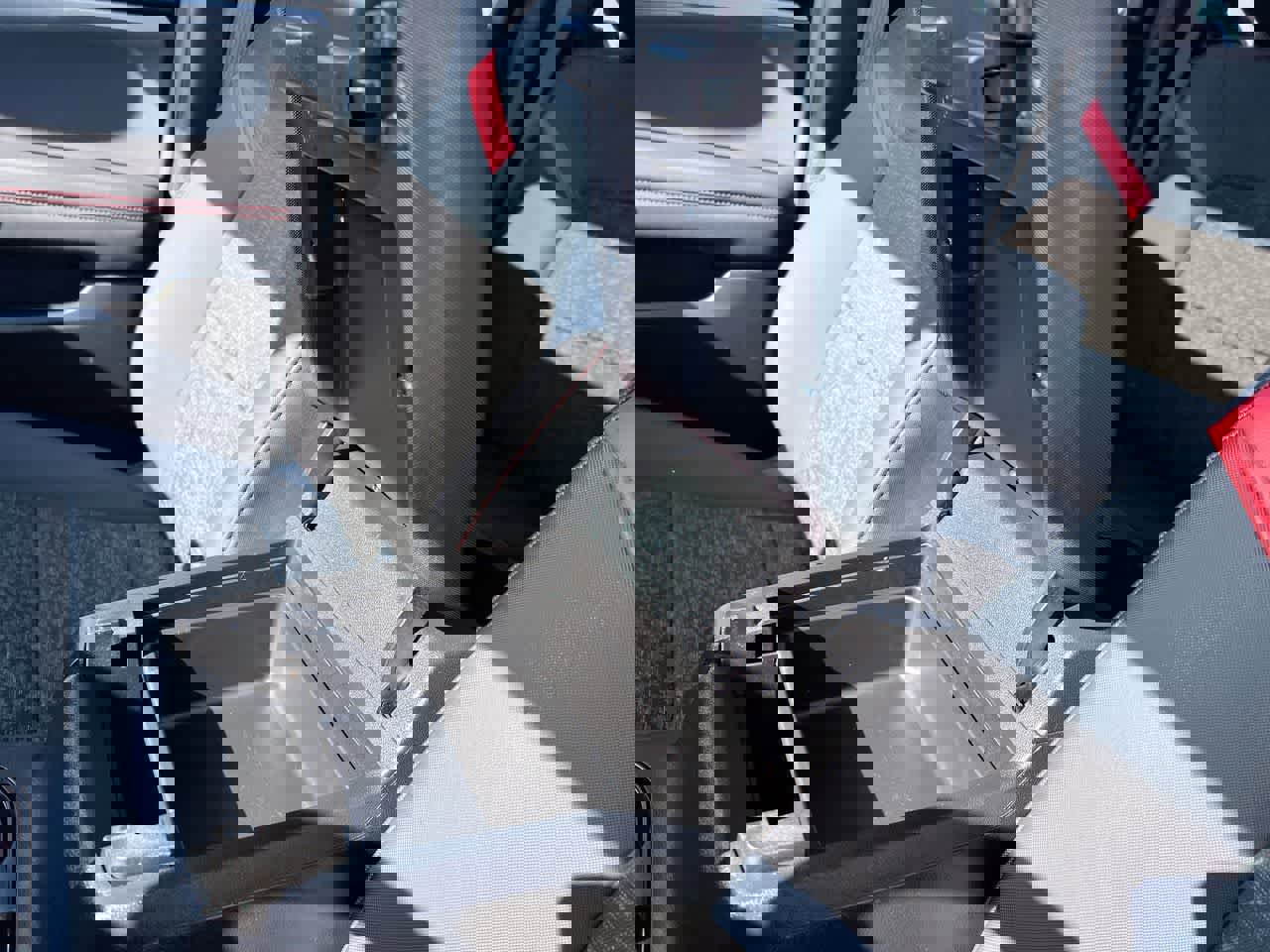 Used 2024 Chevrolet Colorado Z71 w/ Z71 Convenience Package 2 image 21