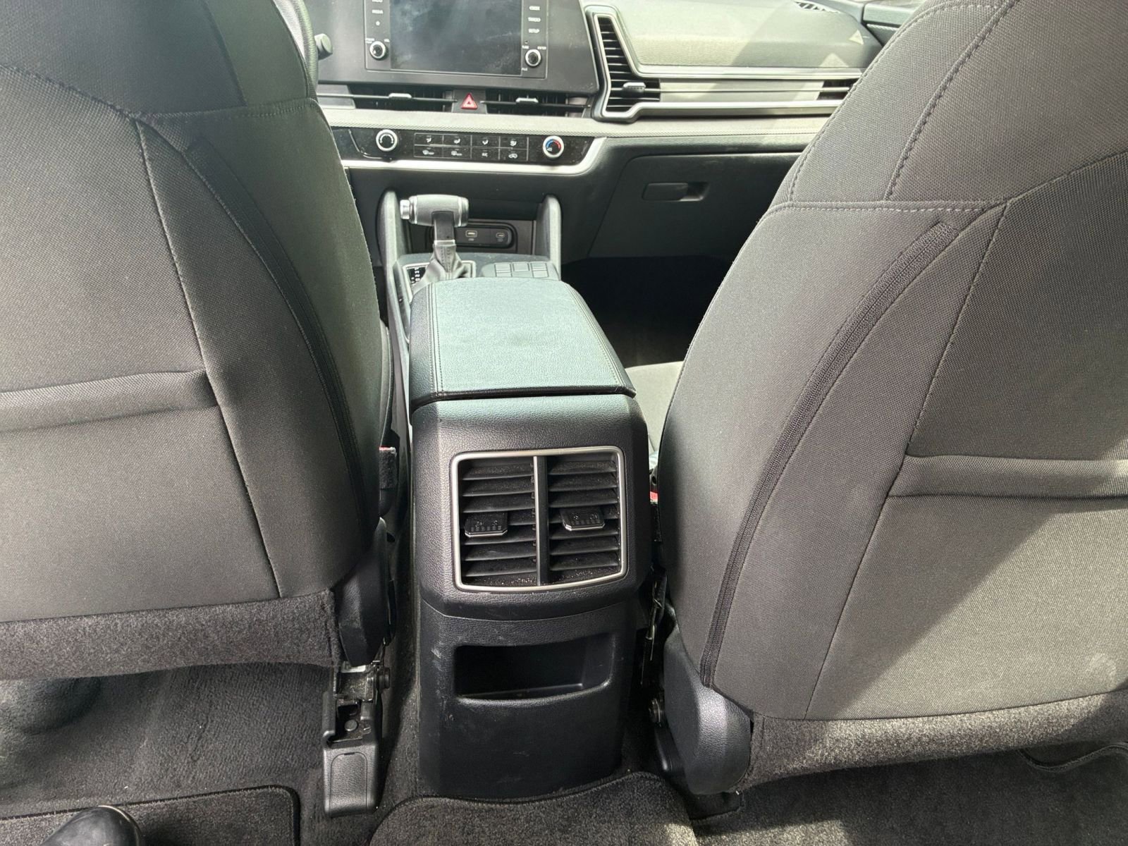 Used 2025 Kia Sportage LX image 22