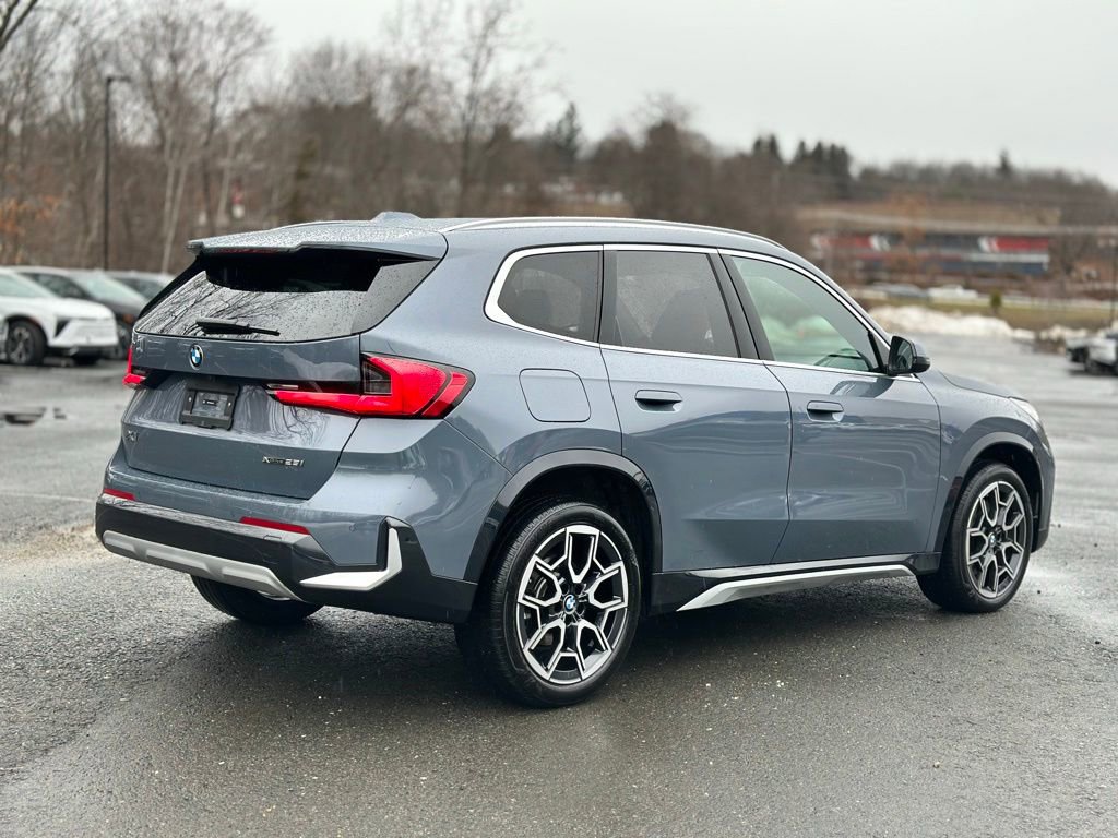 Certified 2025 BMW X1 xDrive28i w/ Technology Package image 6