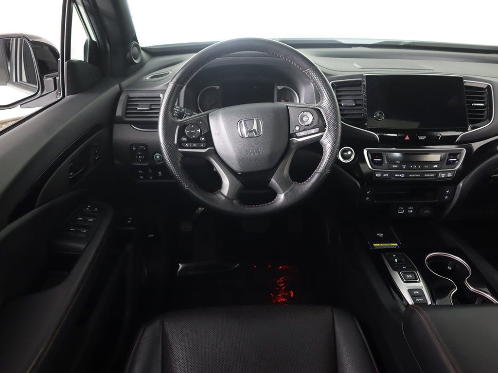 Used 2024 Honda Passport Black Edition image 39