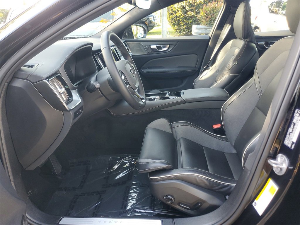 Certified 2025 Volvo S60 T8 Ultra image 15