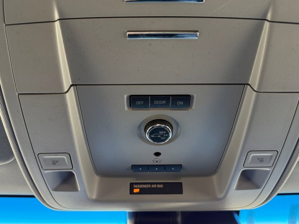 Used 2019 Chevrolet Tahoe LT w/ Luxury Package image 18