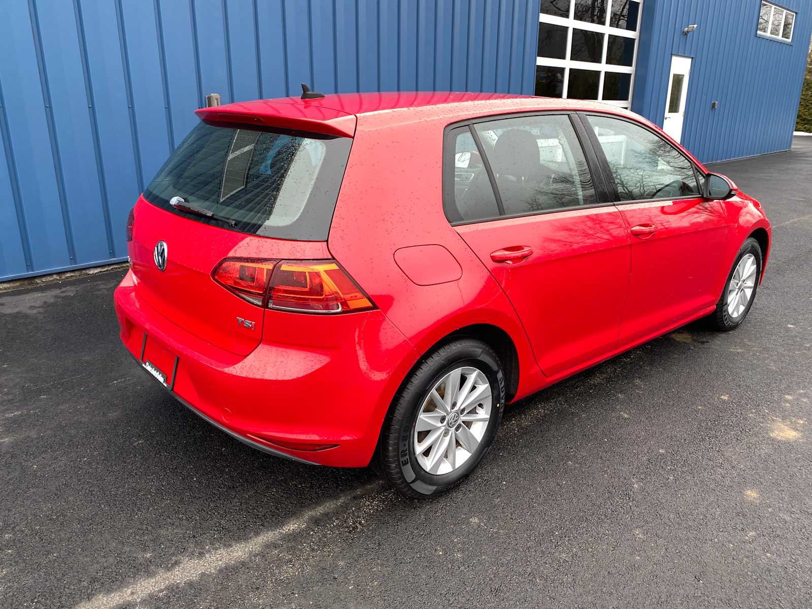 Used 2016 Volkswagen Golf S FWD image 4