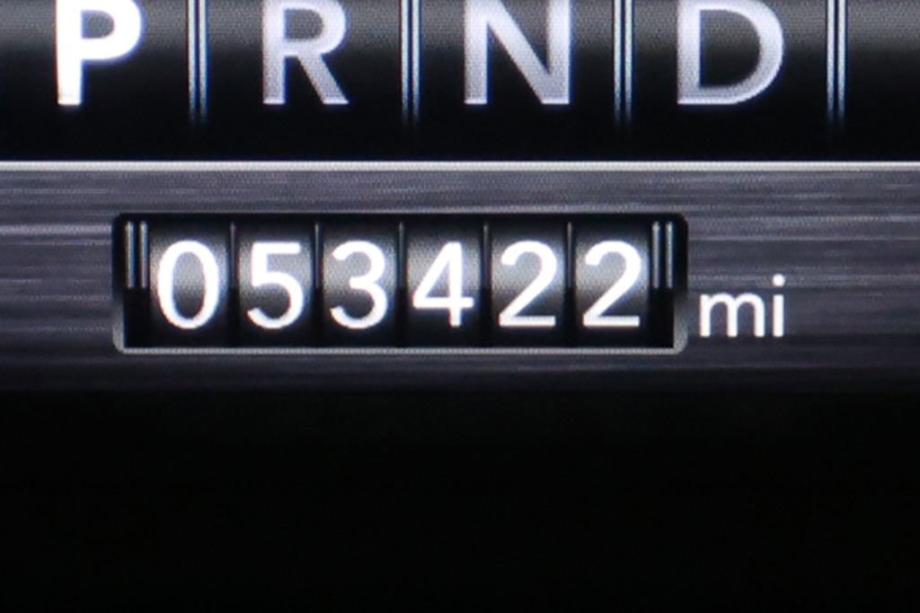 Used 2023 RAM 1500 Laramie AWD/4WD image 19