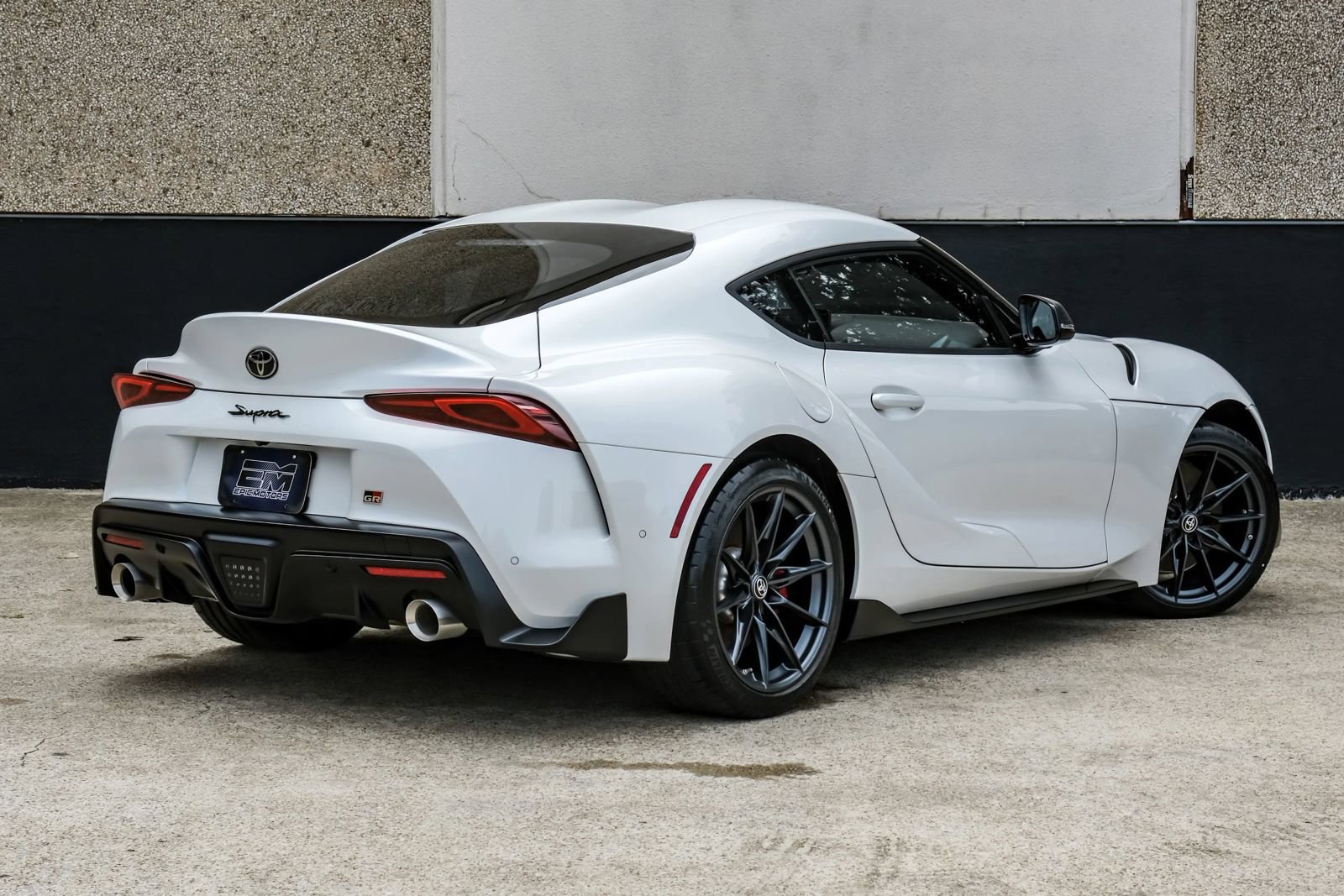 Used 2023 Toyota Supra Premium RWD image 9