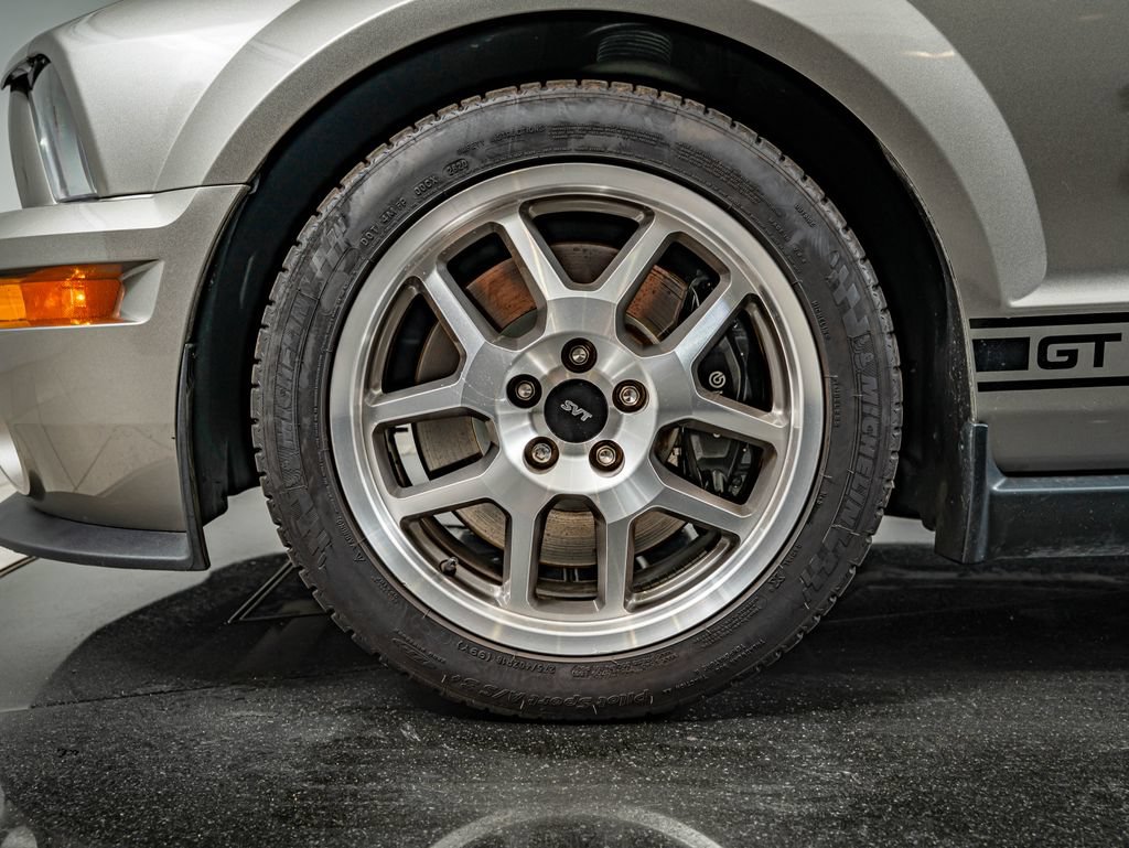 Used 2009 Ford Mustang Shelby GT500 RWD image 11