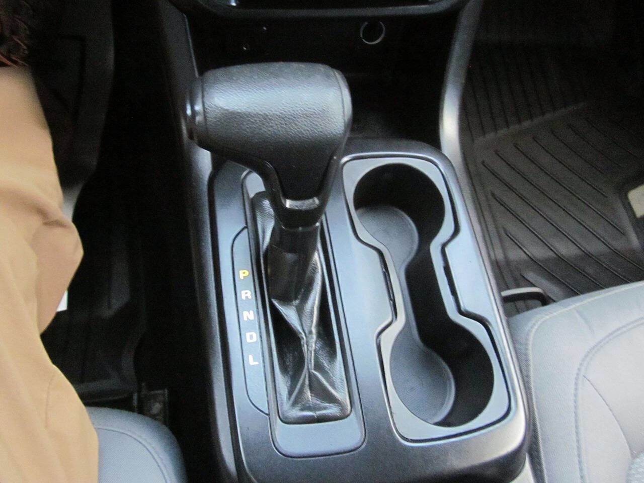 Used 2020 Chevrolet Colorado W/T w/ WT Convenience Package image 24