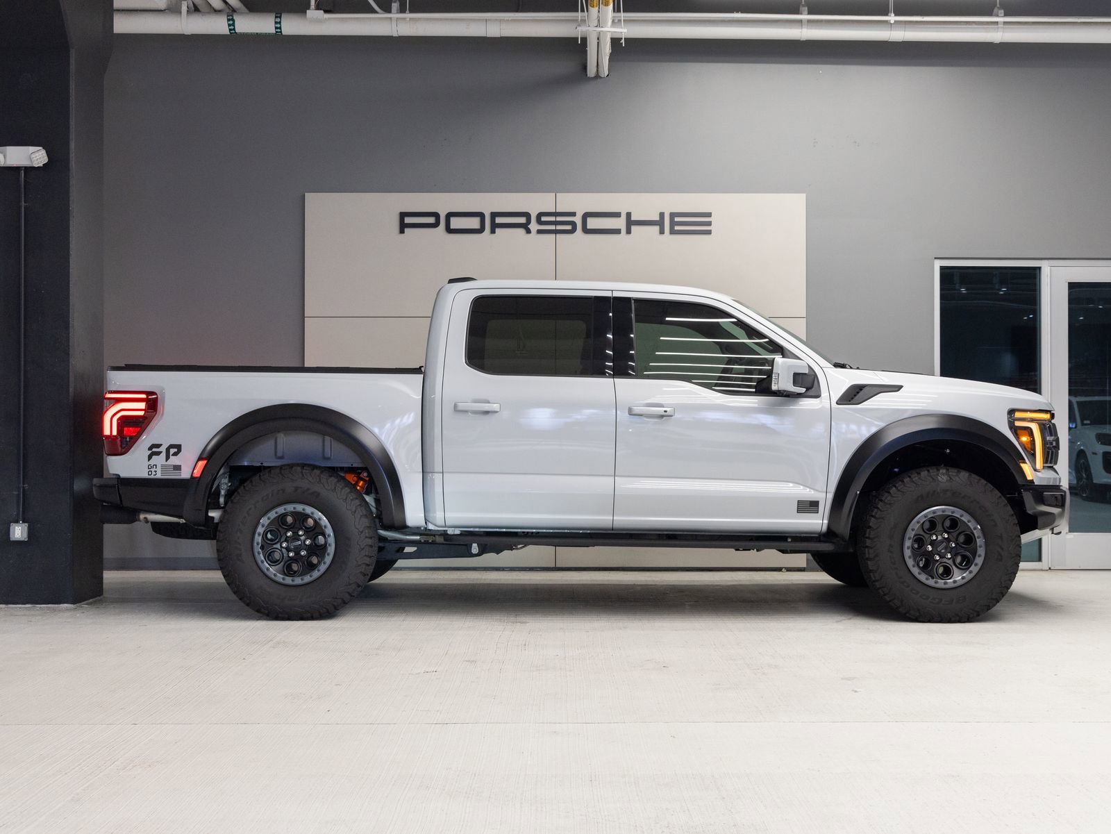 Used 2025 Ford F150 Raptor image 8