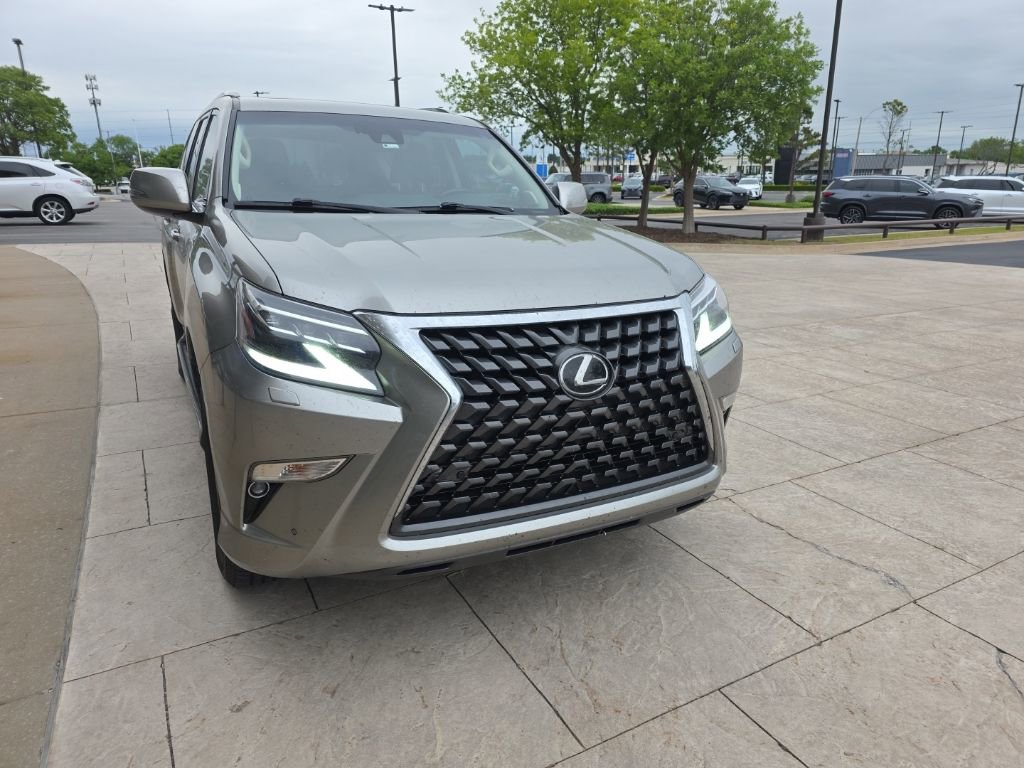 Used 2021 Lexus GX 460 Premium w/ Premium Package AWD/4WD image 2