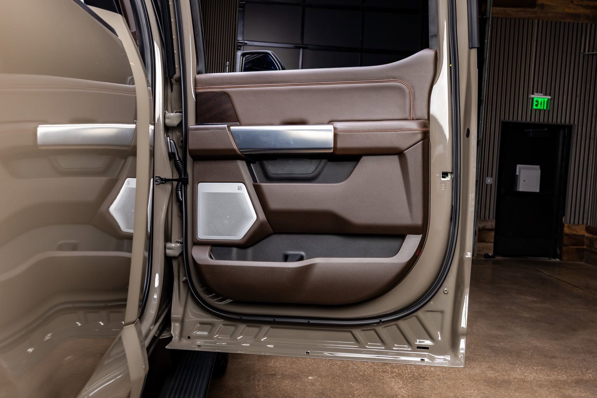 Used 2026 Ford F250 King Ranch w/ Chrome Package image 37