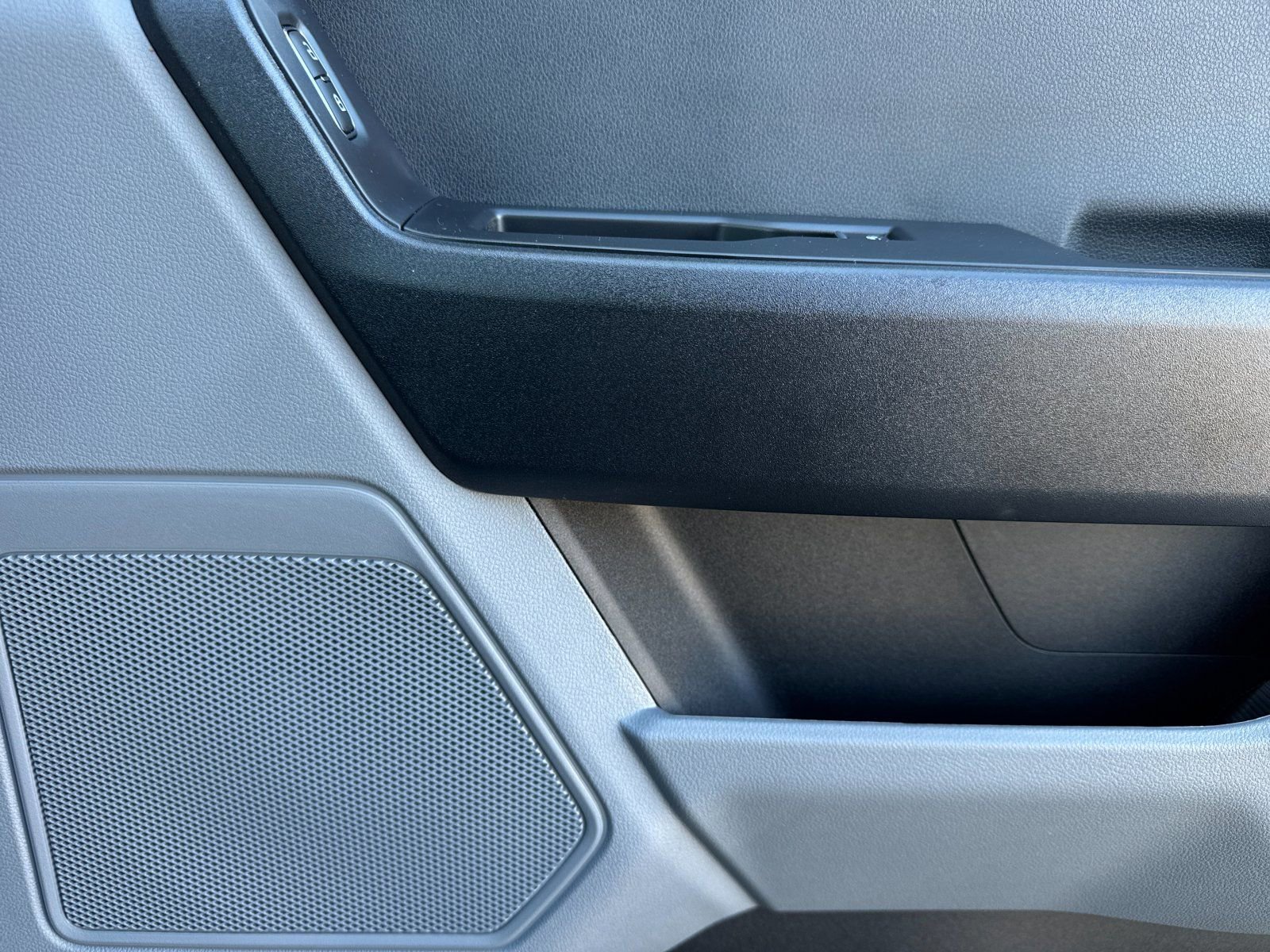 New 2025 Ford F550 4x4 Crew Cab Super Duty image 17