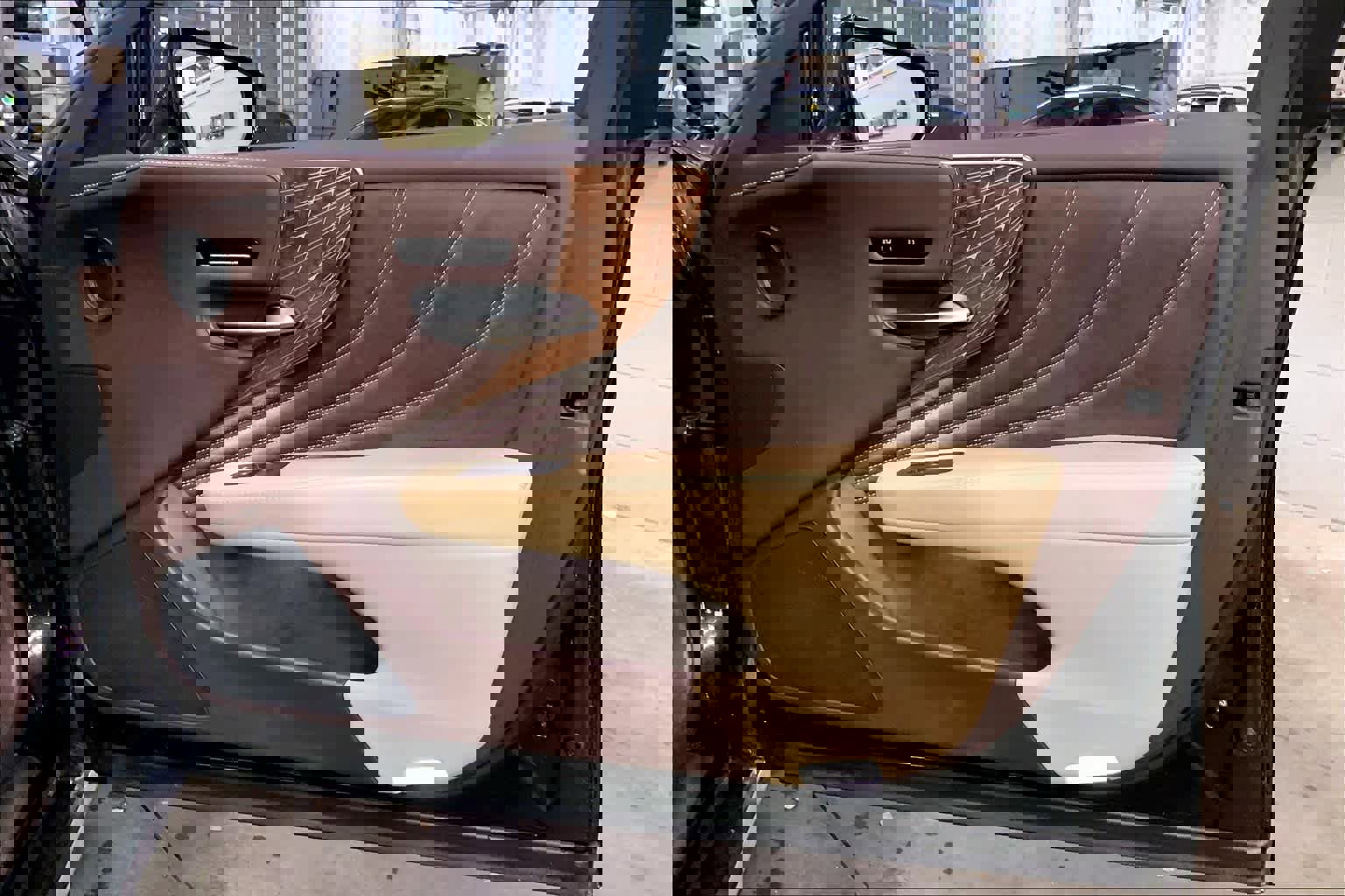 Used 2019 Lexus LS 500 AWD image 20