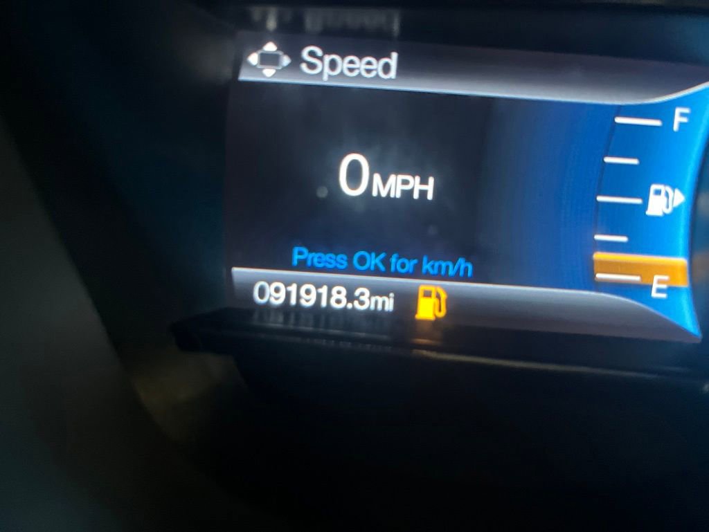 Used 2019 Ford Explorer XLT w/ Equipment Group 202A AWD/4WD image 3