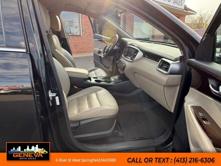 Used 2017 Kia Sorento AWD w/ LX Convenience Package image 10