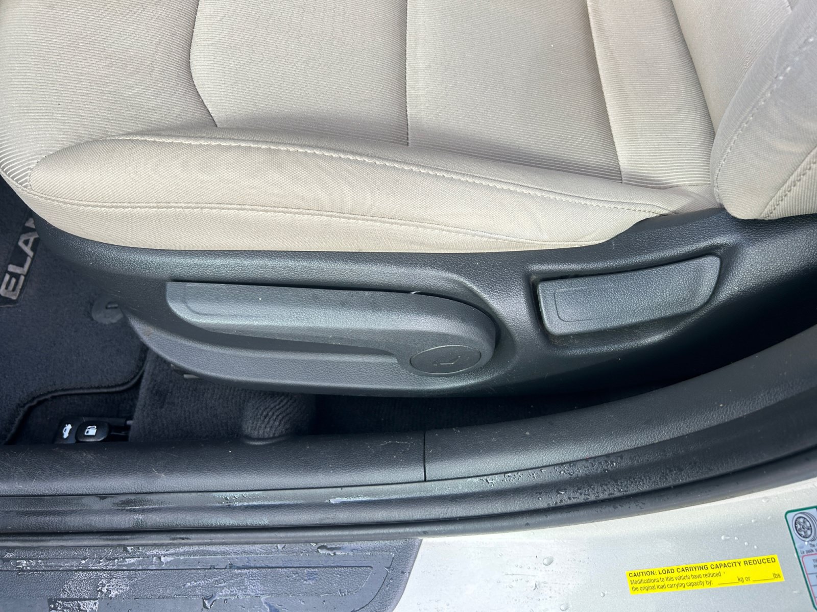 Used 2018 Hyundai Elantra SEL w/ Cargo Package FWD image 16