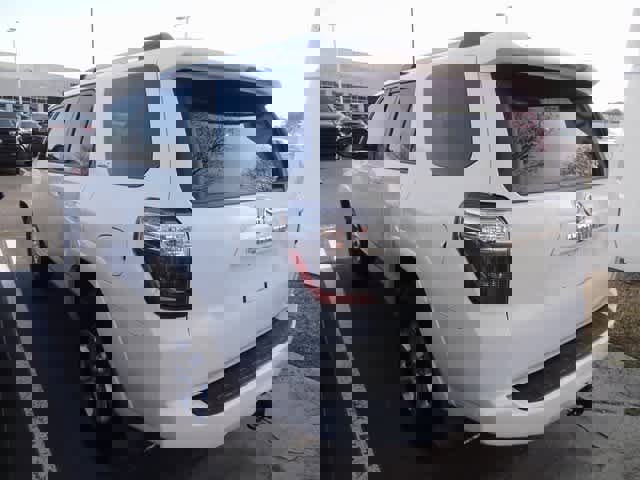 Used 2021 Toyota 4Runner SR5 image 8