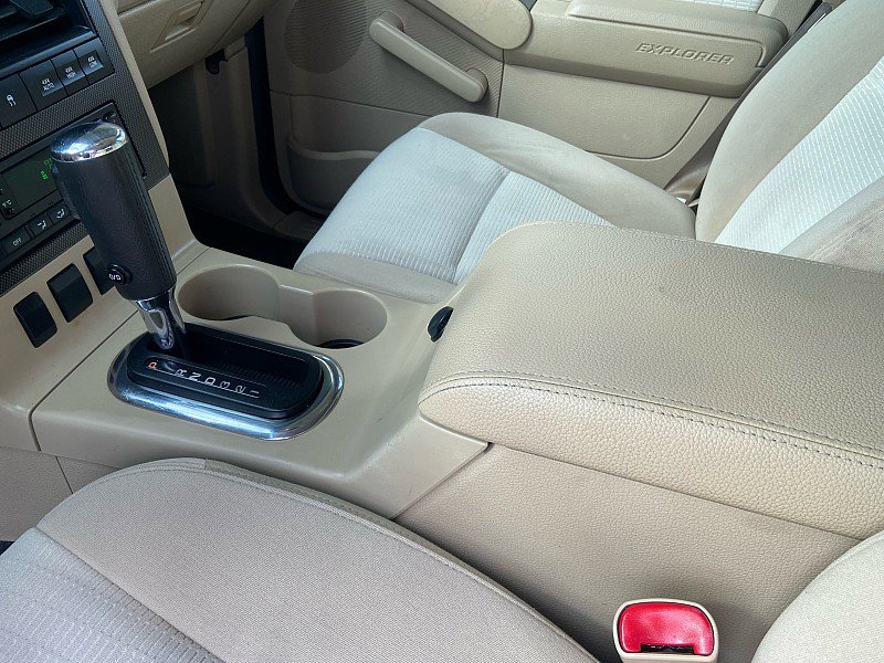 Used 2007 Ford Explorer Sport Trac Limited image 13