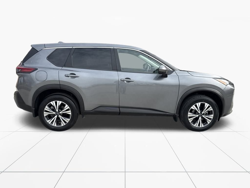 Used 2023 Nissan Rogue SV image 10