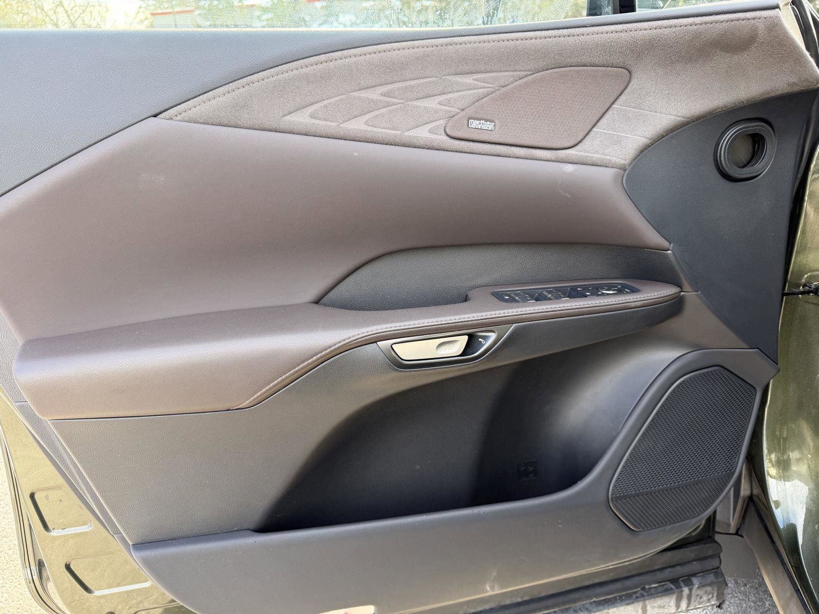 Used 2023 Lexus RX 350 w/ Luxury Package image 10