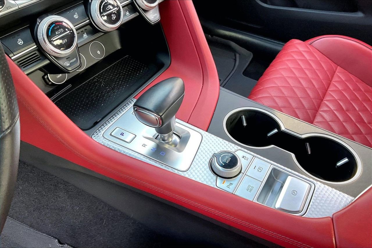 Used 2023 Genesis G70 3.3T w/ Sport Prestige Package image 33