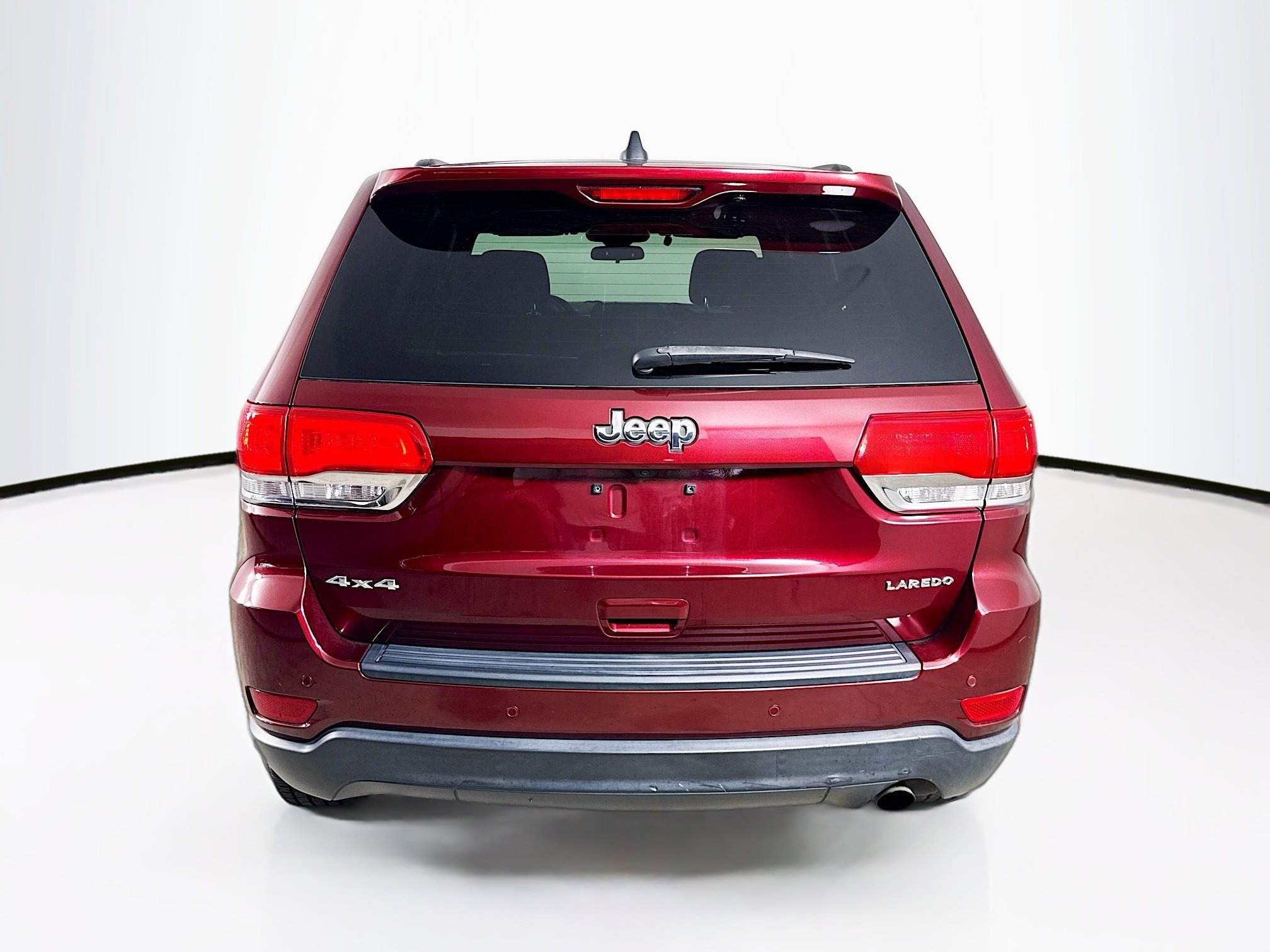 Used 2018 Jeep Grand Cherokee Laredo image 30