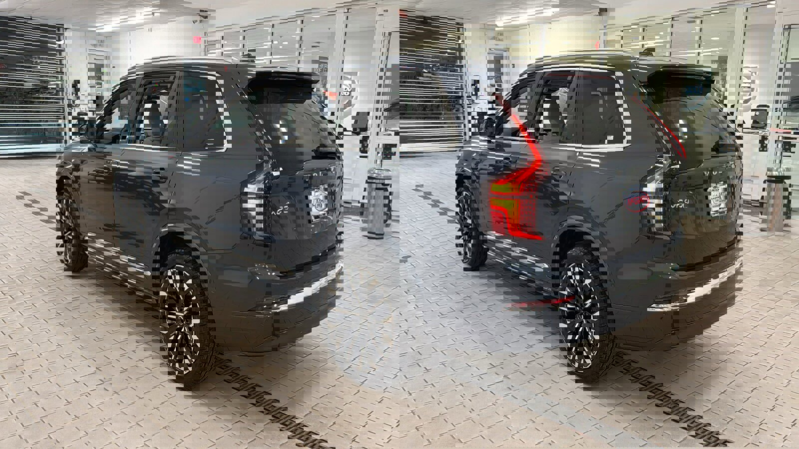 New 2026 Volvo XC90 B6 Ultra image 7