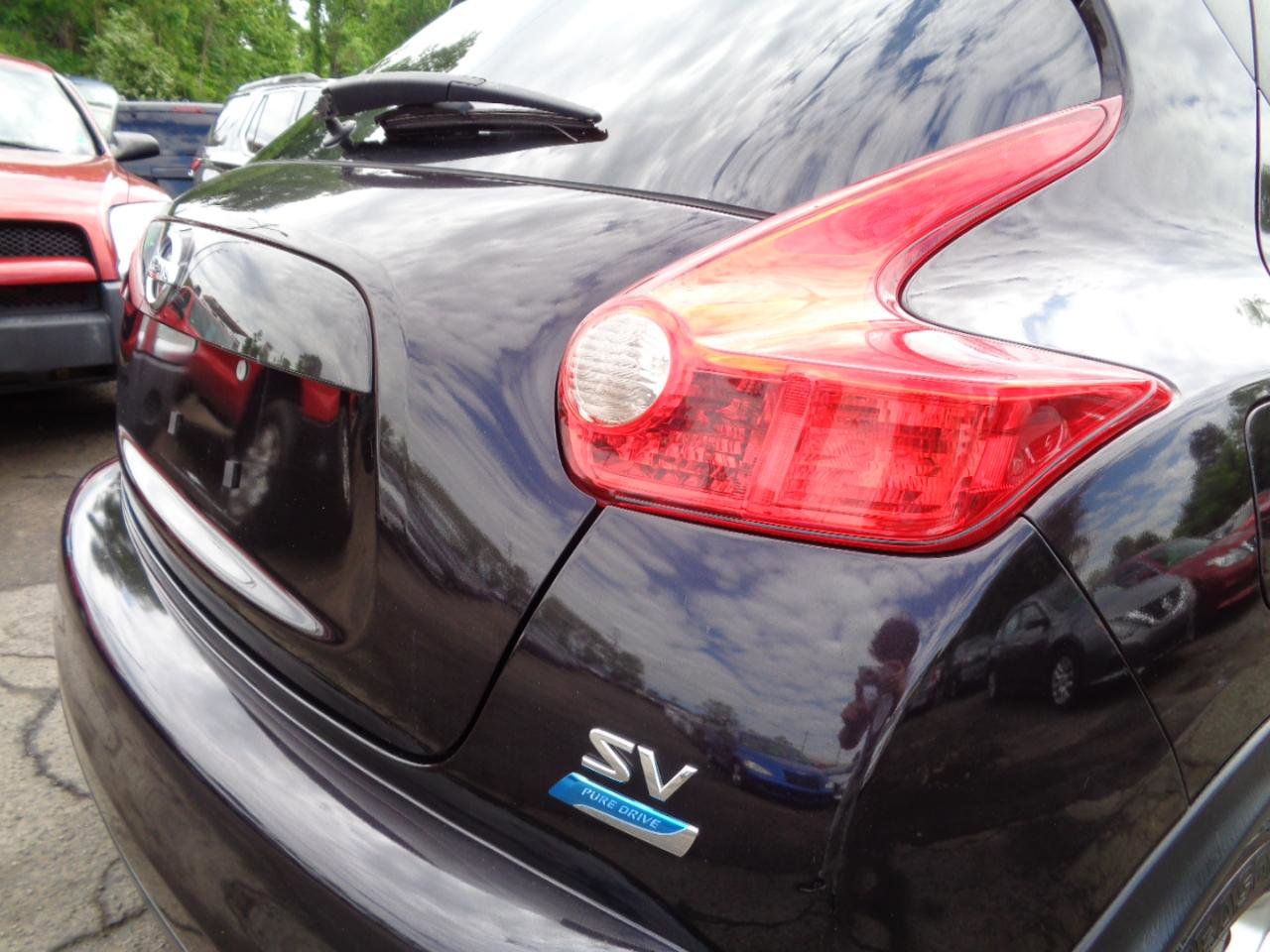 Used 2014 Nissan Juke SV w/ Navigation Package FWD image 12