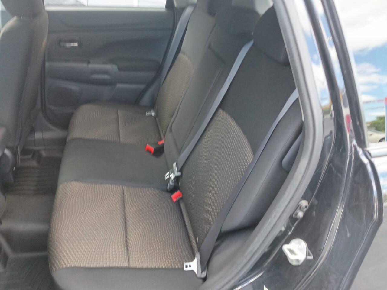 Used 2016 Mitsubishi Outlander Sport ES AWD/4WD image 9