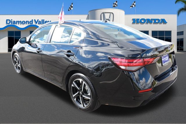 Used 2025 Nissan Sentra SV image 4