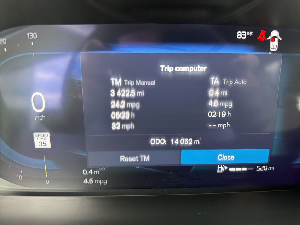 Certified 2025 Volvo XC90 B5 Plus image 9