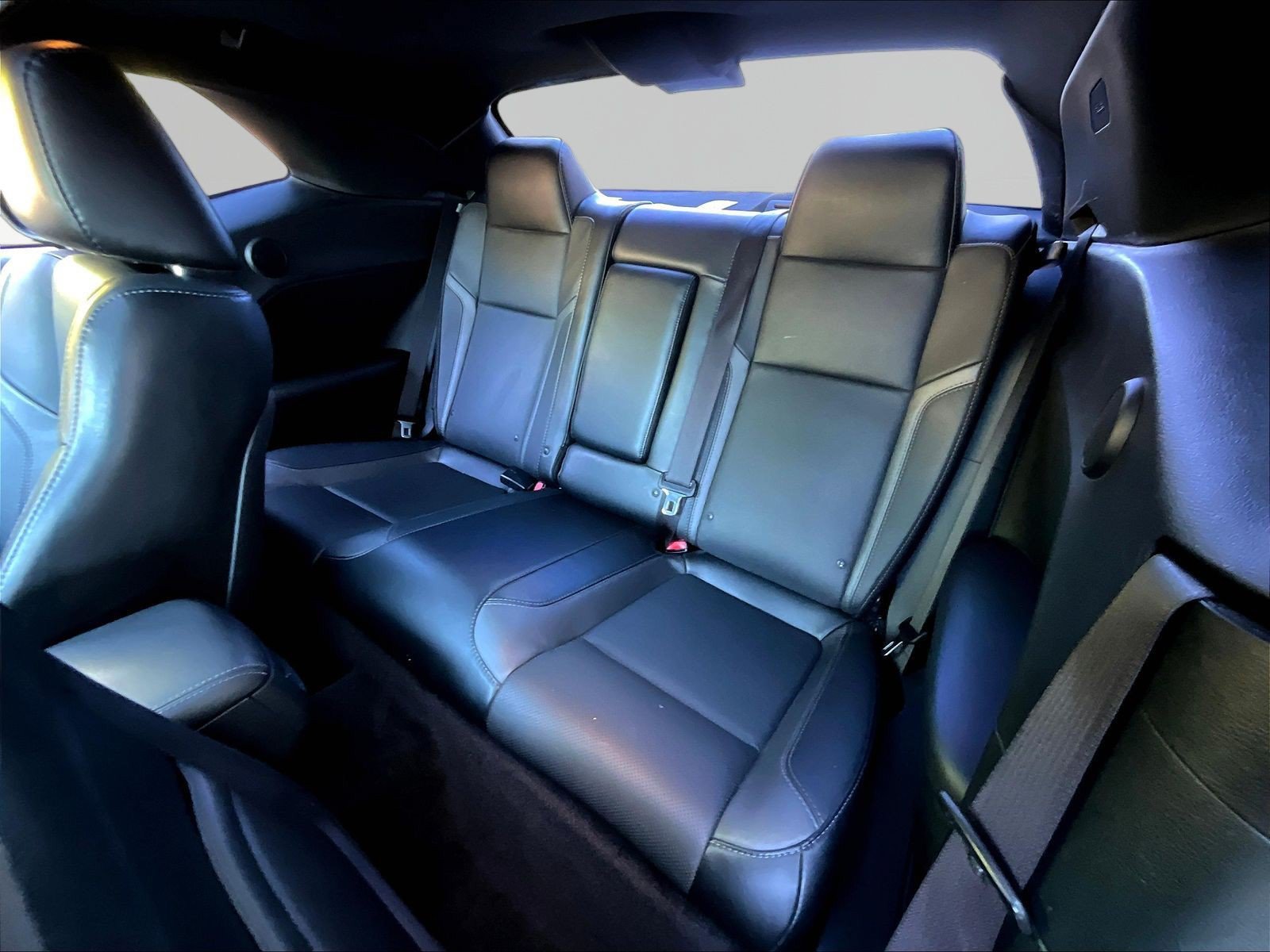 Used 2016 Dodge Challenger SXT Plus RWD image 18
