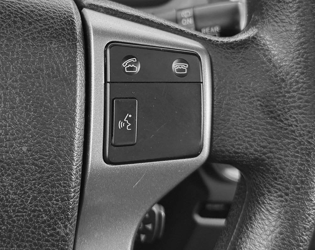 Used 2013 Toyota 4Runner SR5 w/ Convenience Pkg image 19