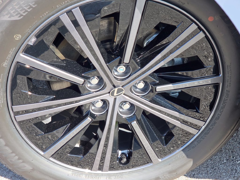 New 2026 Lexus ES 350h w/ Cold Area Package FWD image 22