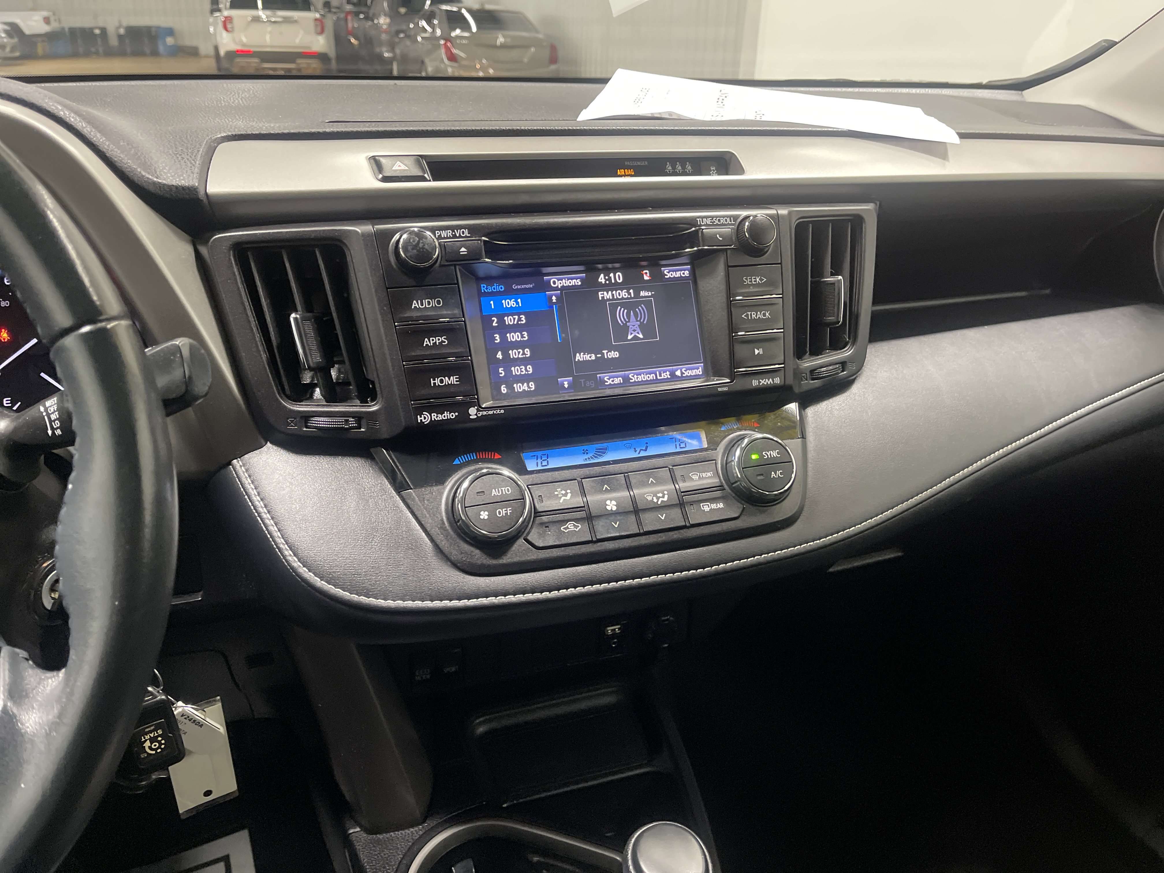 Used 2017 Toyota RAV4 XLE image 29
