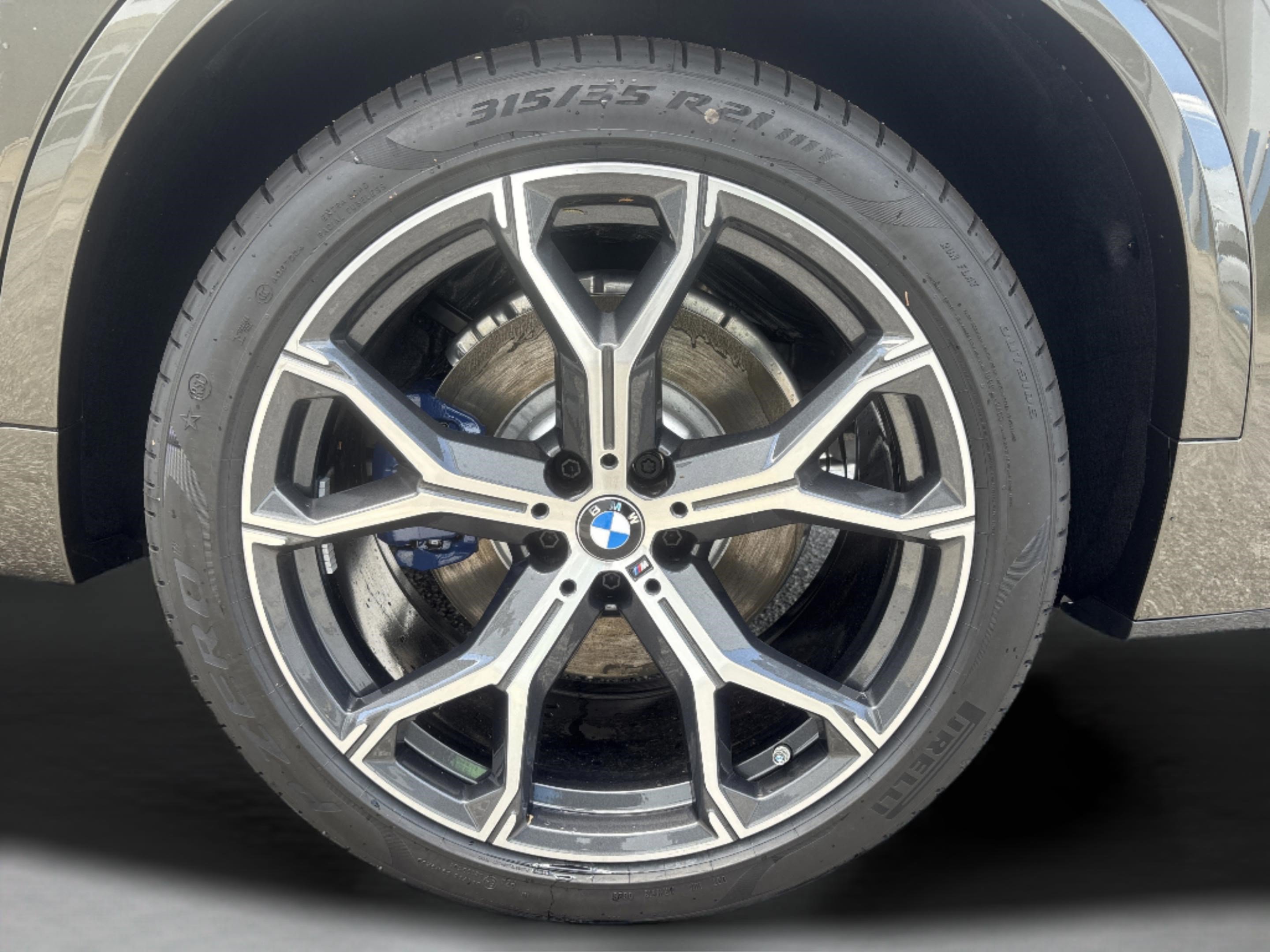 New 2026 BMW X5 xDrive50e w/ Executive Package AWD/4WD image 37