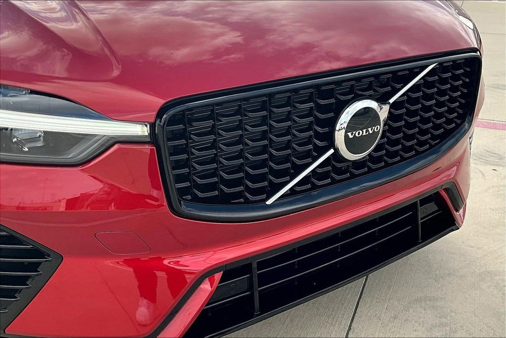 Certified 2024 Volvo XC60 T8 Core w/ Protection Package Premier image 36