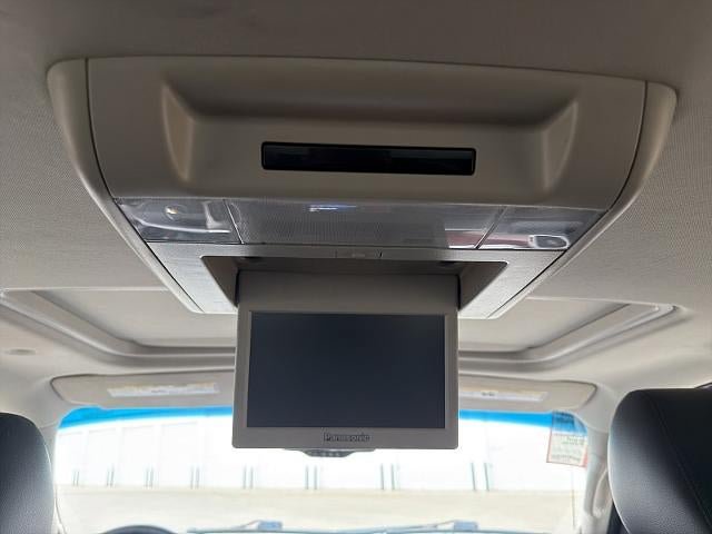 Used 2013 Chevrolet Avalanche LTZ AWD/4WD image 21