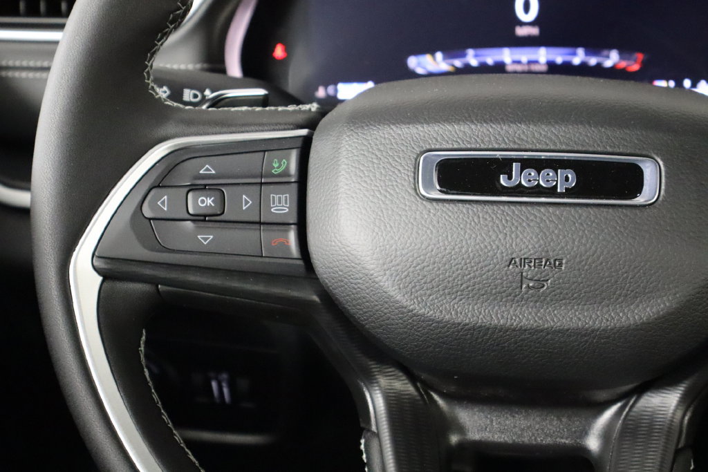 New 2026 Jeep Grand Cherokee Laredo X AWD/4WD image 8