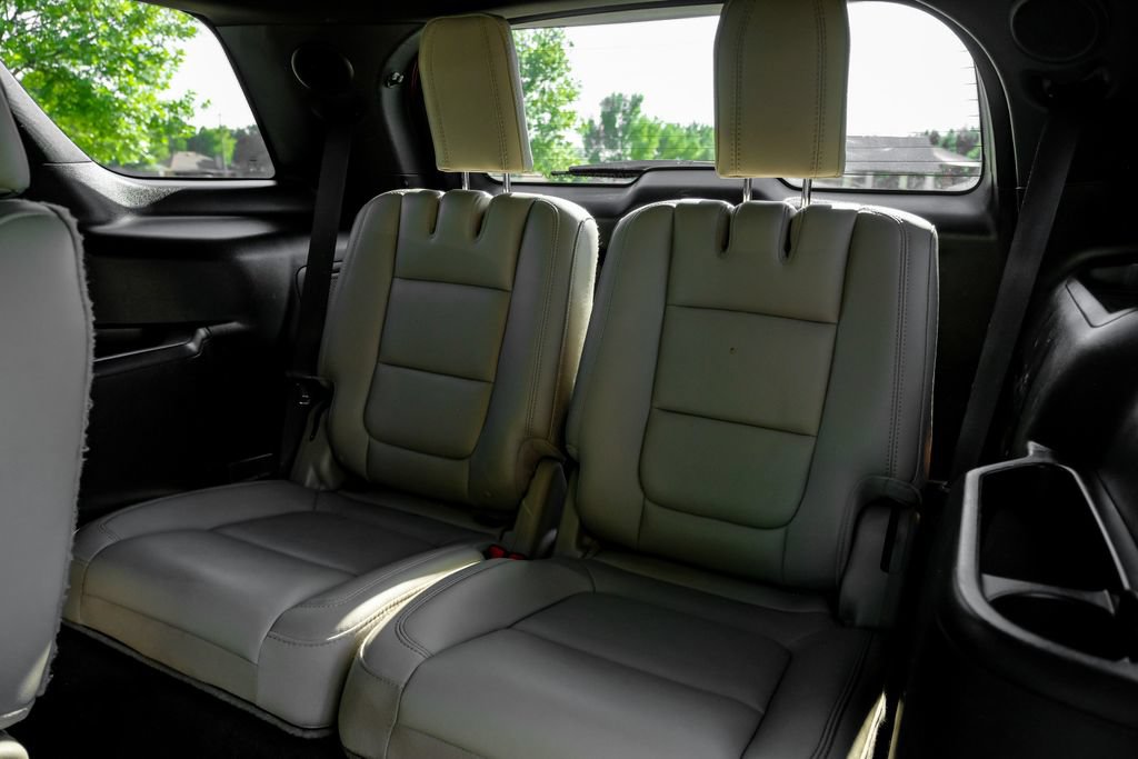 Used 2014 Ford Explorer Limited w/ Equipment Group 302A FWD image 45