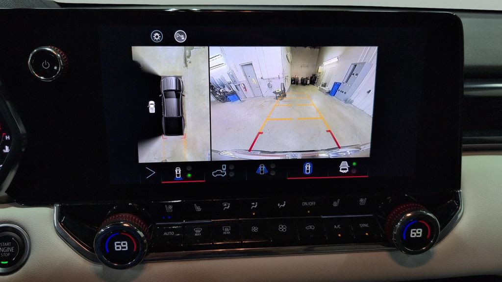 Used 2024 GMC Canyon AT4X AWD/4WD image 14