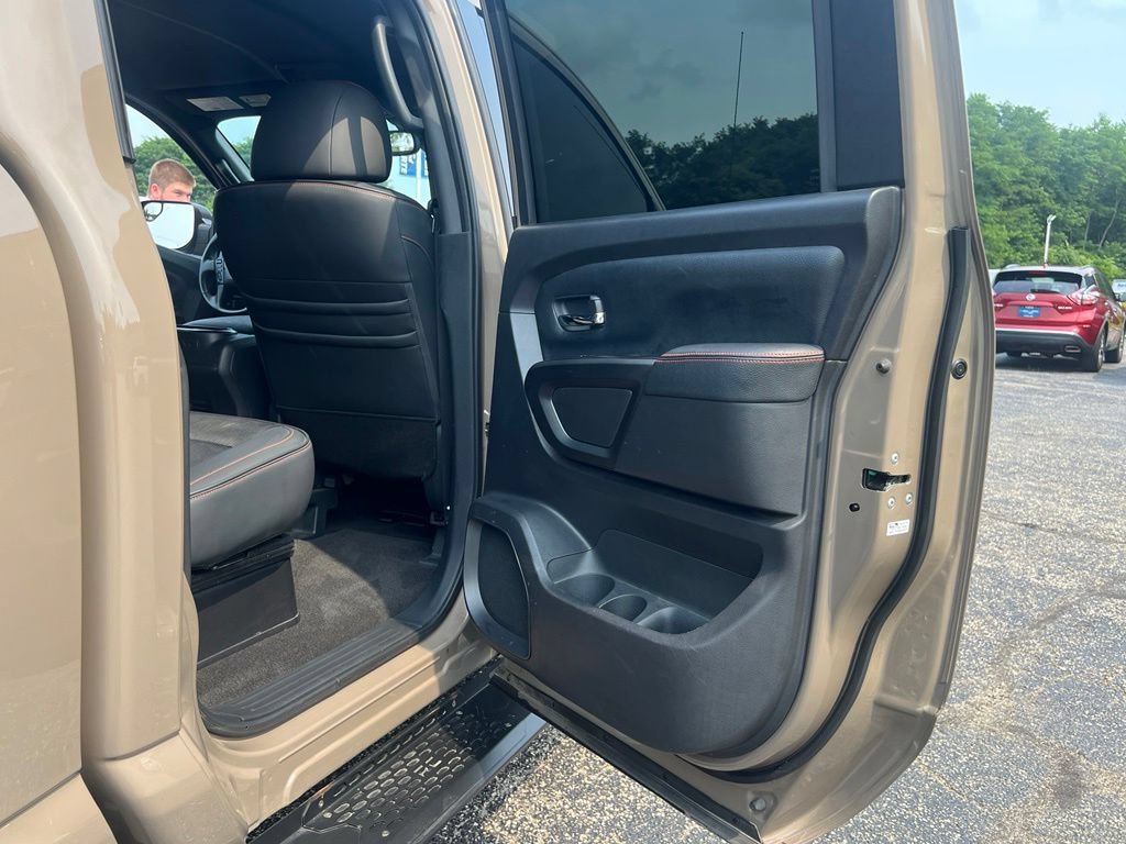 Used 2020 Nissan Titan PRO-4X AWD/4WD image 33