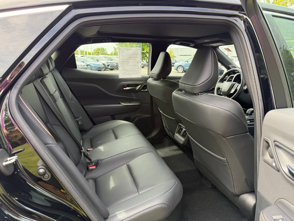 Used 2023 Toyota Crown AWD/4WD image 13